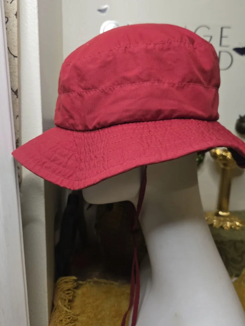 Columbia Sportswear Company classic retro